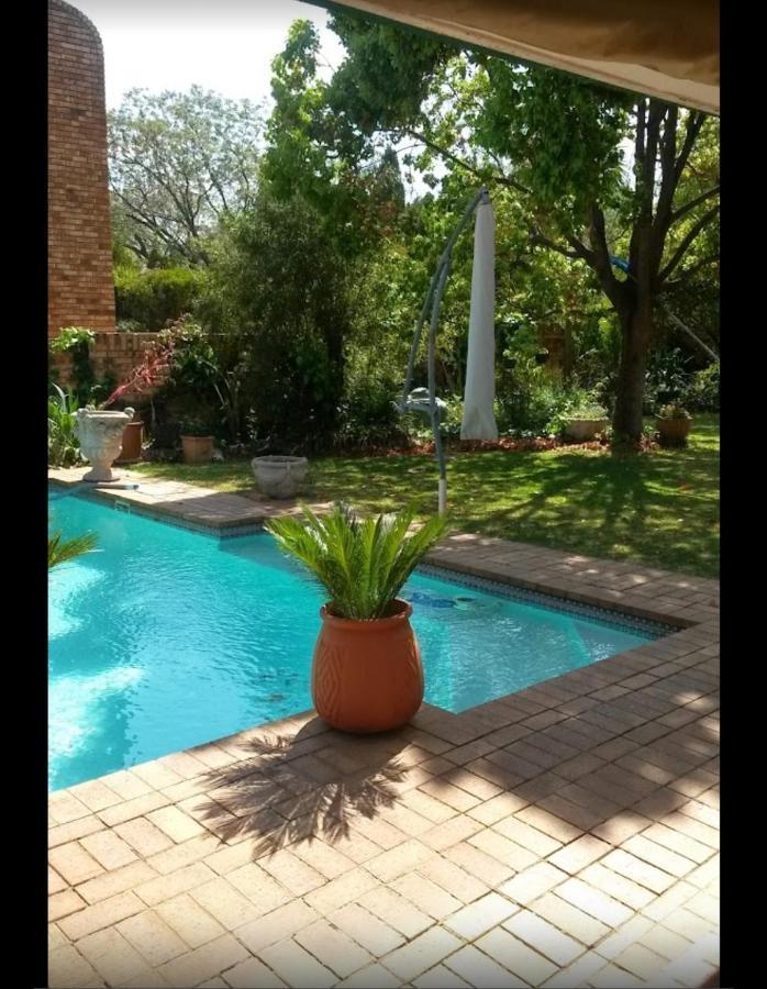 Vaal River Guest House バンダービールパーク エクステリア 写真